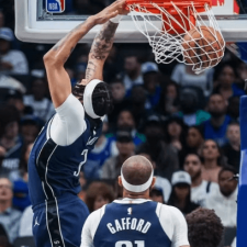 Davis 34+15+5 verhalf den Mavericks zu einem entscheidenden Sieg