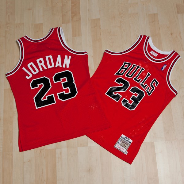 Herren NBA Chicago Bulls Trikot Michael Jordan 1988-89 Authentic Auswärtstrikot Swingman Herren NBA Chicago Bulls Trikot Michael Jordan 1988-89 Authentic Auswärtstrikot Swingman