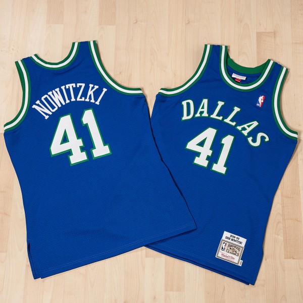 Herren NBA Dallas Mavericks Dirk Nowtizki 1998-99 Authentic Auswärtstrikot Swingman Herren NBA Dallas Mavericks Dirk Nowtizki 1998-99 Authentic Auswärtstrikot Swingman