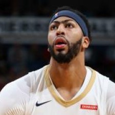 Davis hilft Pelican 107-90 gegen Spurs