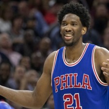 Embiid Scores 28 helfen Sixers, Wölfe zu schlagen