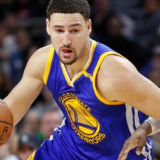 Thompson hilft den Warriors 125-101 gegen T-Wolves